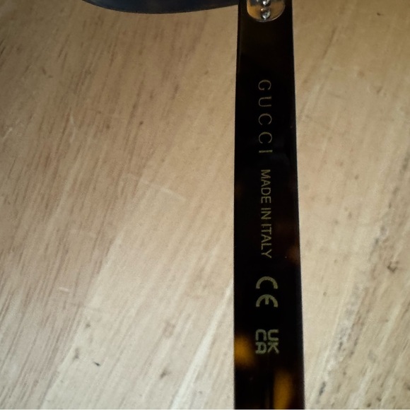 Gucci Black Sunglasses Classic Full-Rim Design main image 10